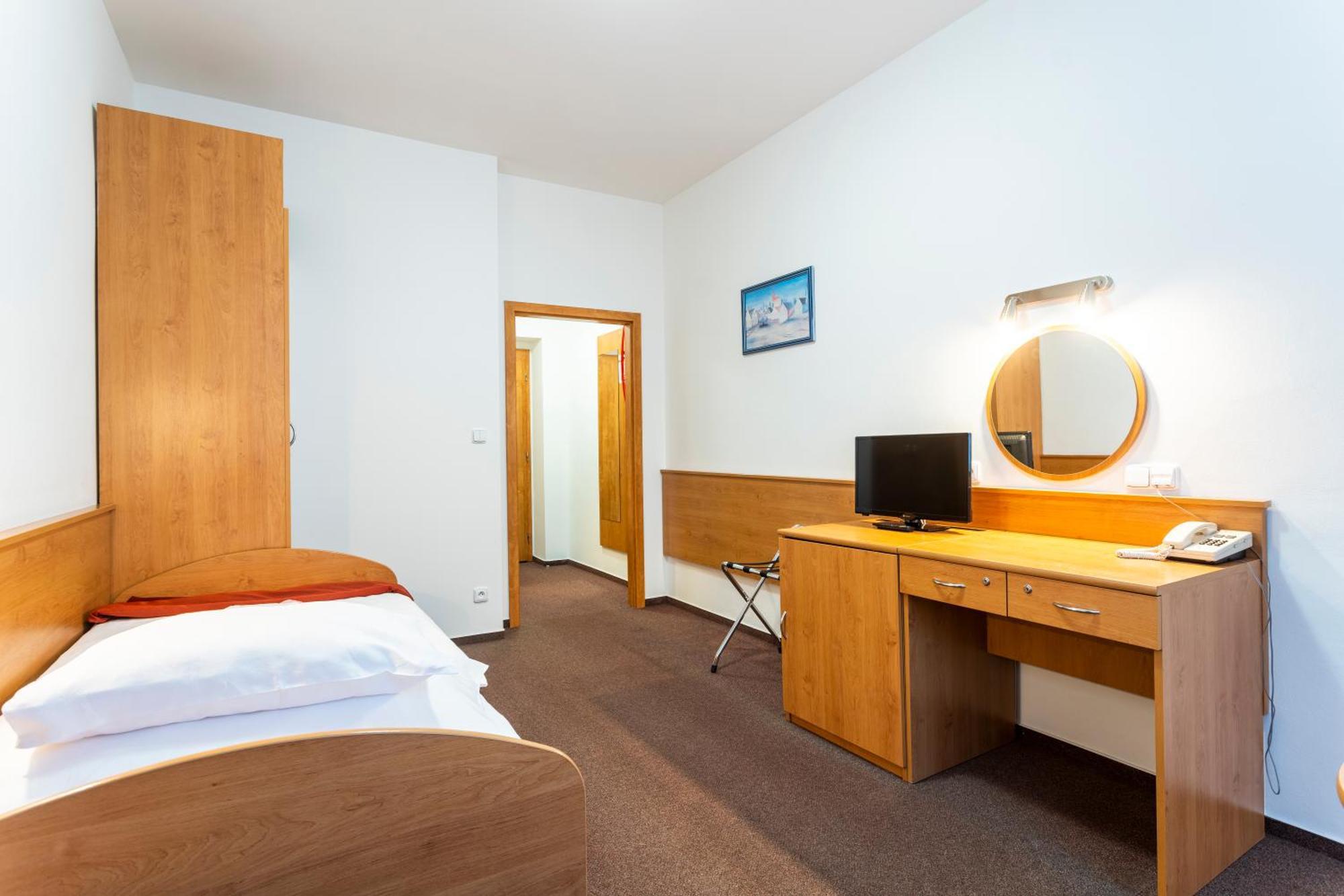 Hotel Luzice Jáchymov Eksteriør billede